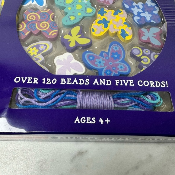 🤑Melissa & Doug Butterfly Friends Wooden Bead Set - NEW SEALED - Picture 2 of 3